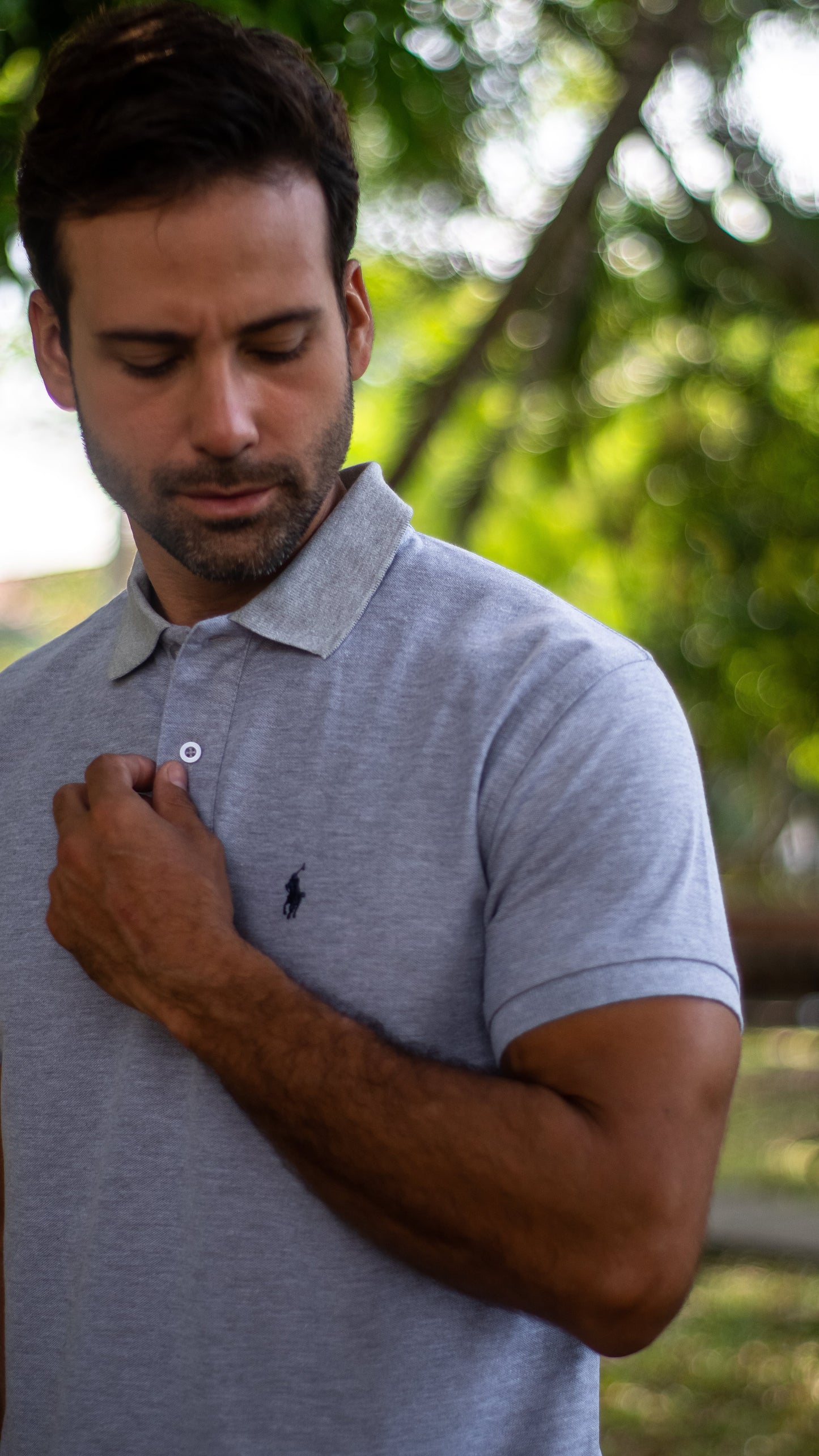 Camiseta Tipo Polo para Hombre "Gris Medio" PL